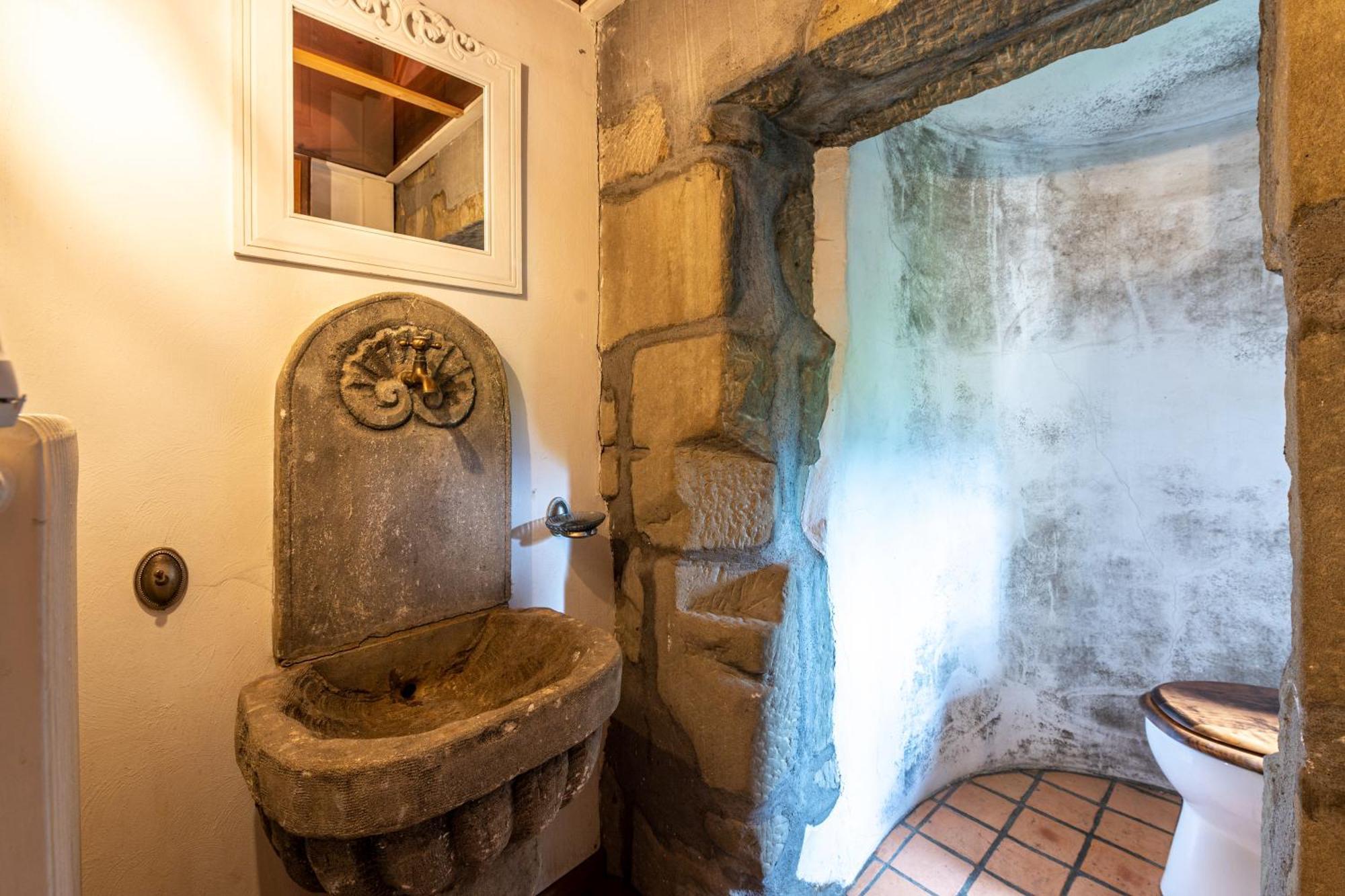 Chateau De Montpon - Grand Logement Appartement Saint-Sylvestre  Buitenkant foto